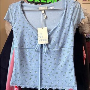 See You Monday Light Blue Floral Short Sleeve Top